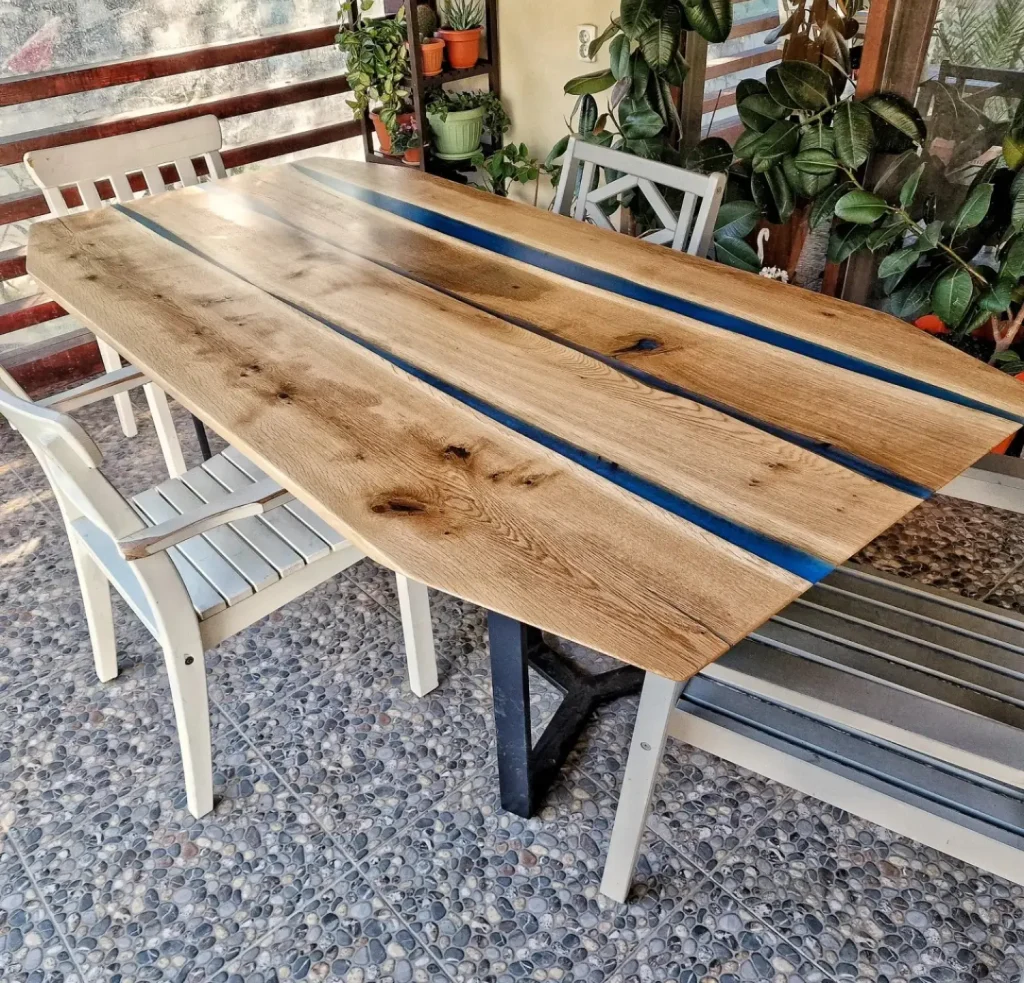 produs realizat de Burunov Florin, fondatorul The Wooden Goose