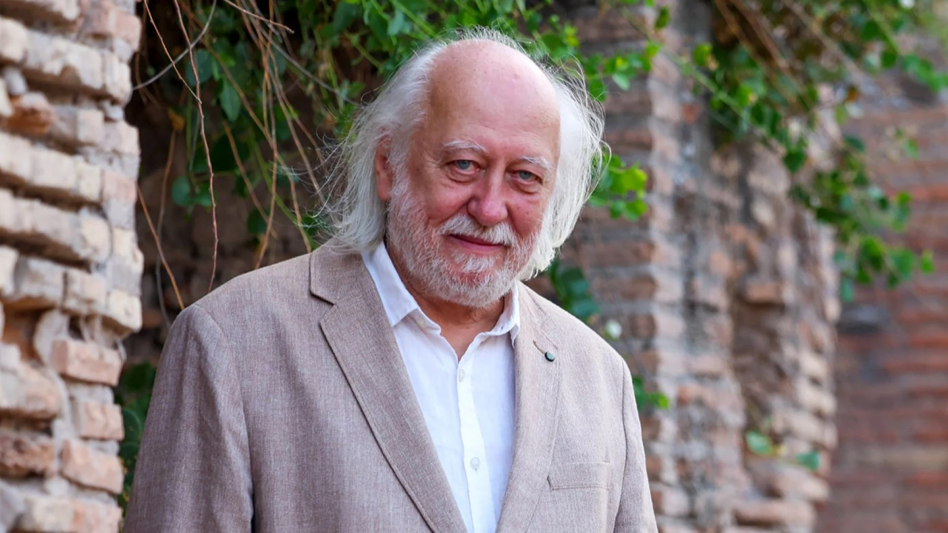 László Krasznahorkai, premiul Nobel pentru literatură